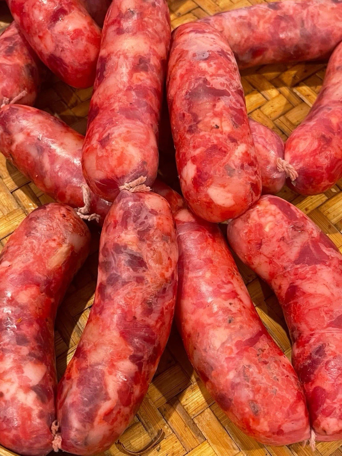 Cambodian Sausages – TVA Chrouk🐖 (1 Pack of 10) $20 Pork Sausages **✅Non Spicy*