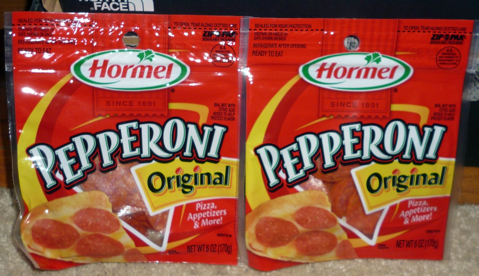 Hormel Pepperoni Pizza Topping Calzone Sandwich Stuffing. 6 oz (2 Pack) FREE S/H